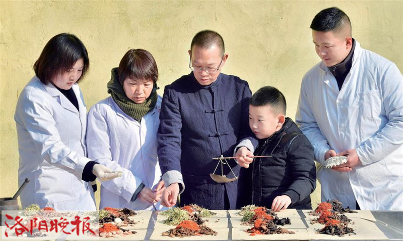 《杨氏沙园膏药》申请省级非物质文化遗产大获成功